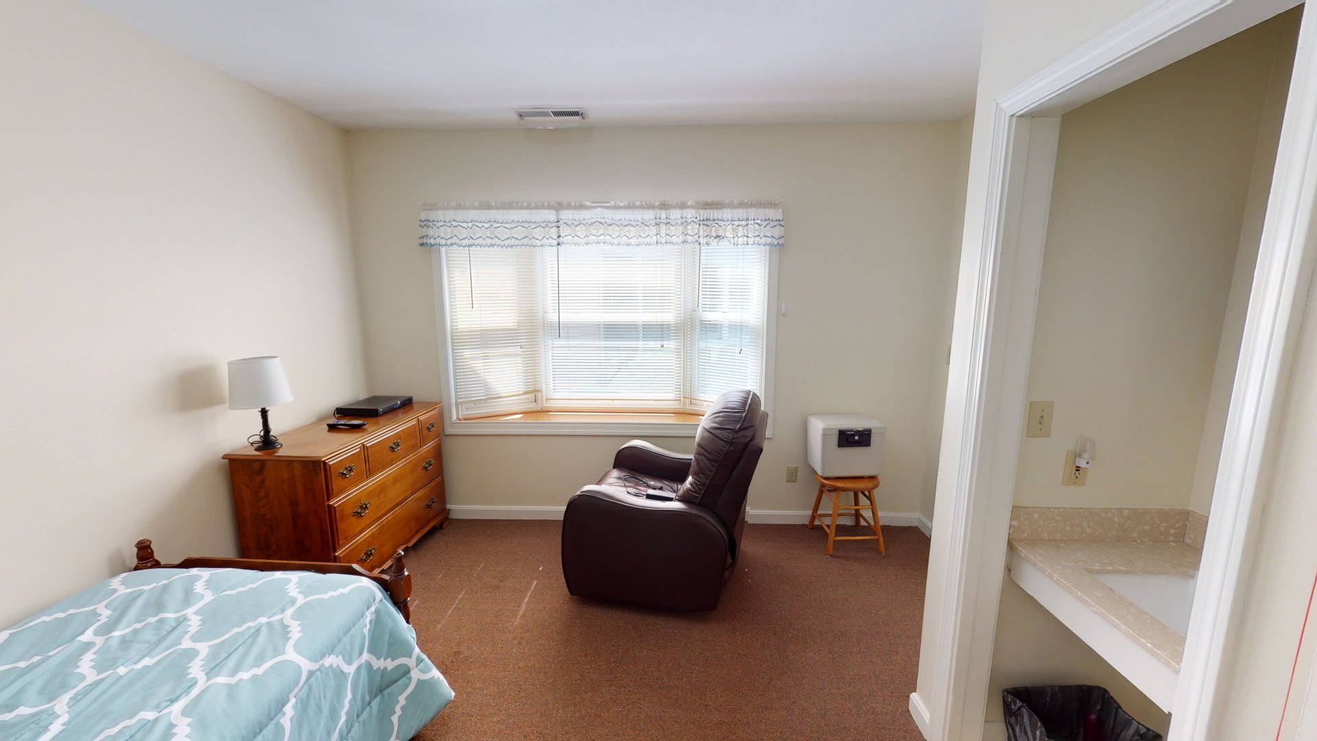 Fox Den Assisted Living and Memory Care in Sandown NH serving