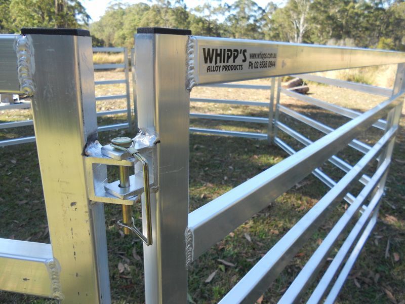Portable Aluminium Livestock Ramps & Yards