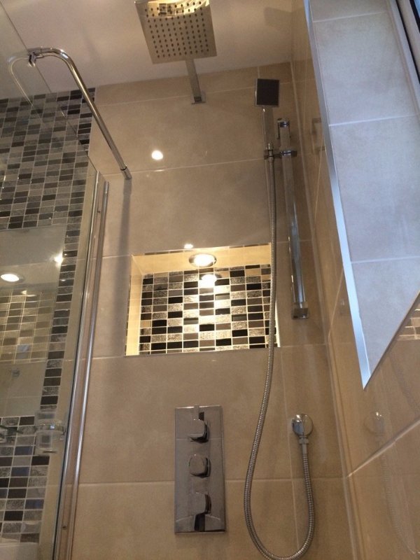 Bath showrooms Aylesbury Akropolis Tile & Bathroom Store