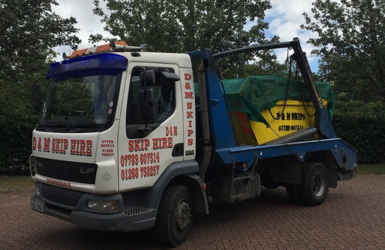Skips hire D & M Skips