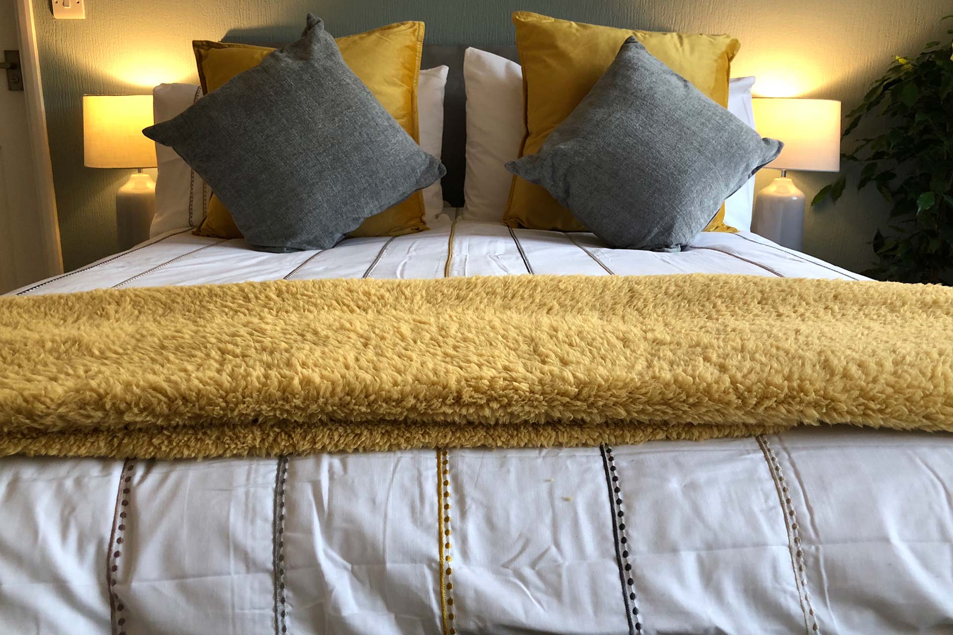 Watergate Yard, Sleaford Bar, Restaurant & Music Venue Home