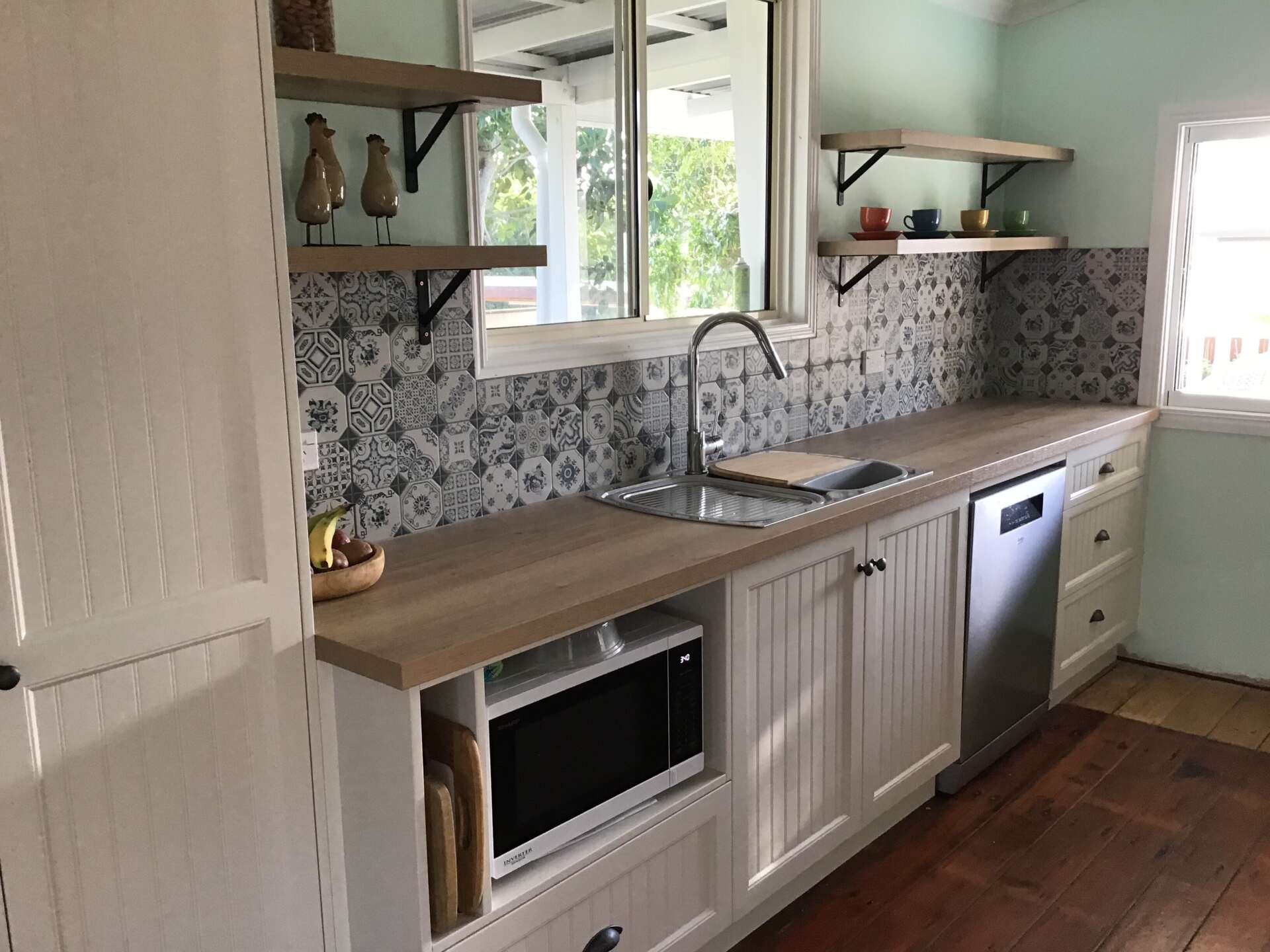 Kitchens Rockhampton Olive & White