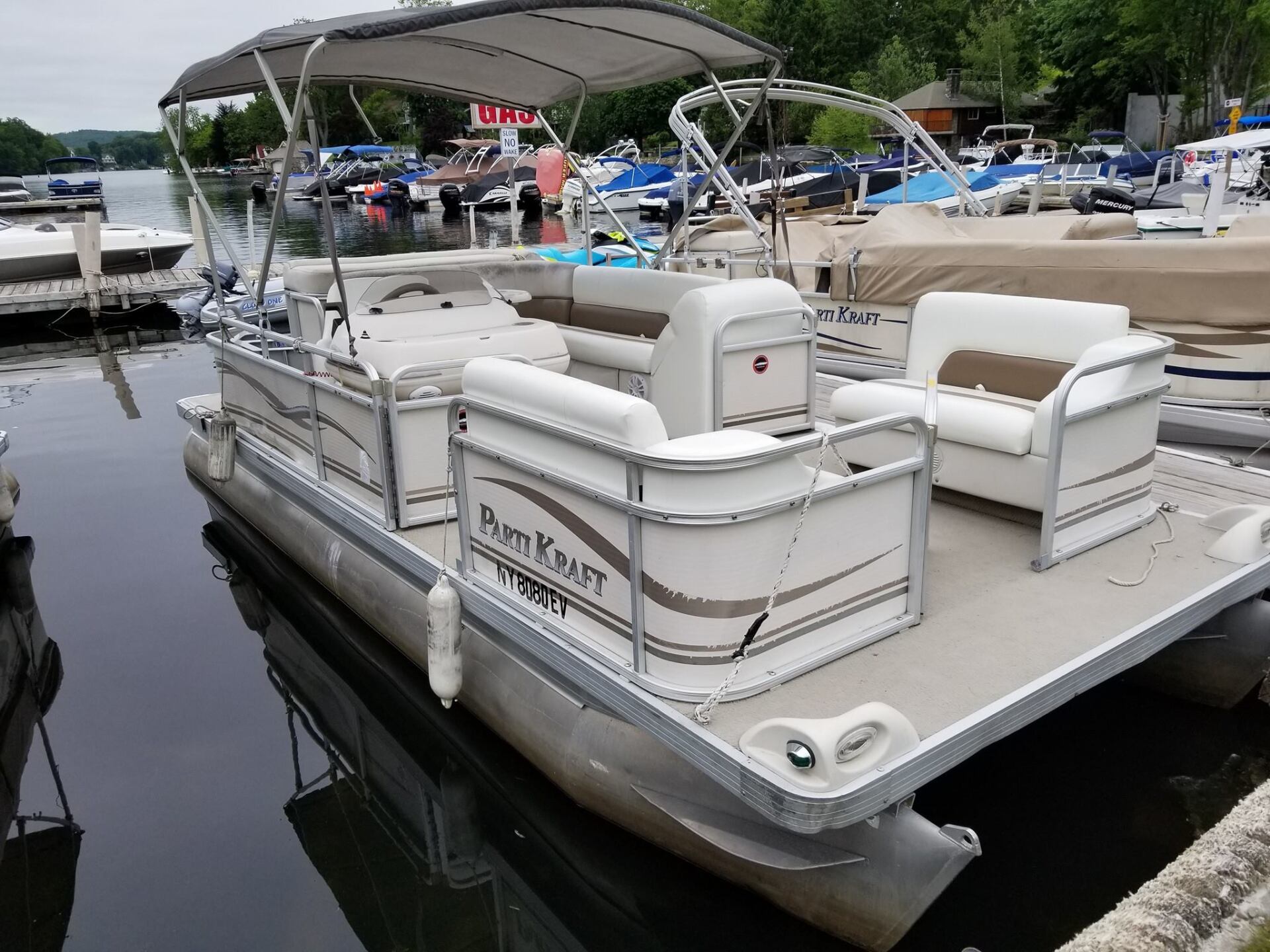 Pontoons for Rent Mahopac, NY Mahopac Marina